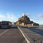 Maison Familiale A 10 Min Du Mont Saint Michel