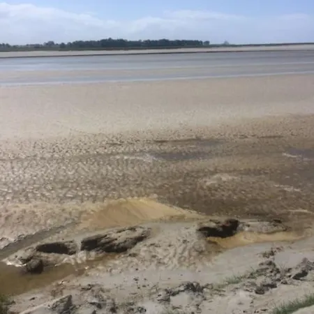 Maison Familiale A 10 Min Du Mont Saint Michel *