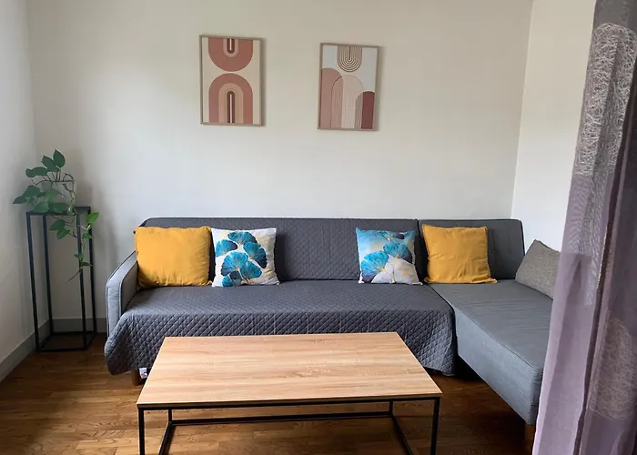 Сasa de vacaciones Maison Familiale A 10 Min Du Mont Saint Michel *